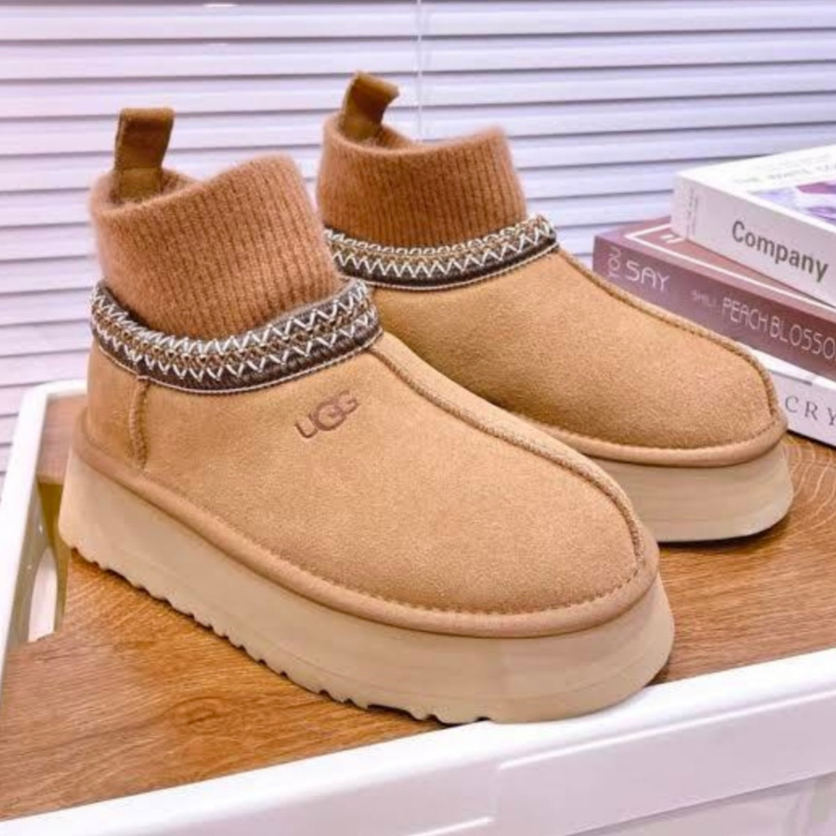 UGG tazz knit platform