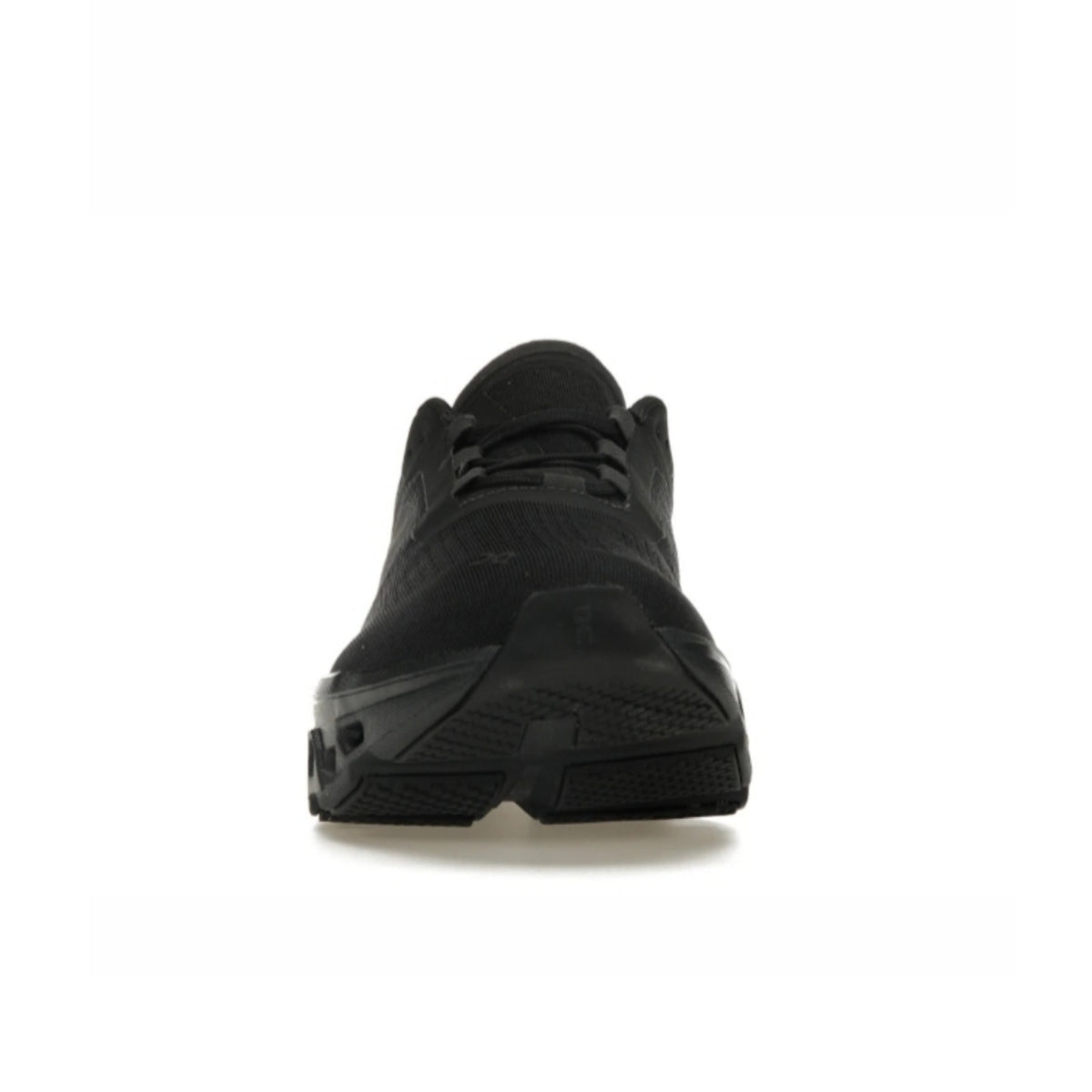 on running cloudmonster all black