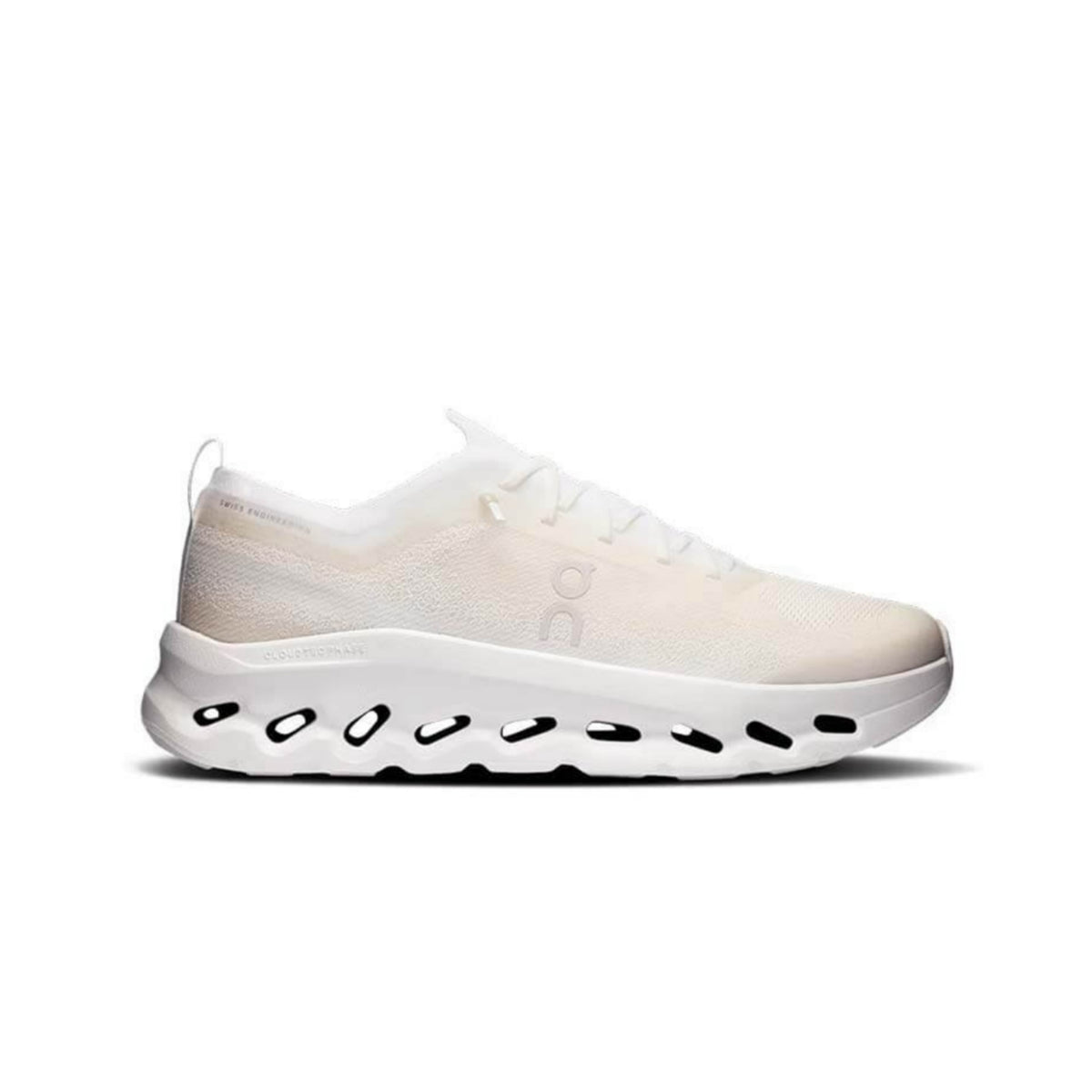 On cloud x Zendaya Cloudtilt Moon White running shoes