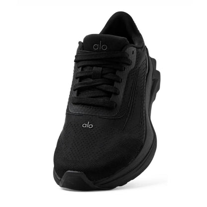 alo yoga runner trainer all black