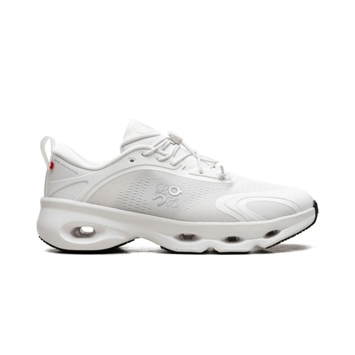 On cloud running Solo X loewe  shoes in white
