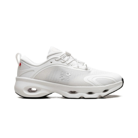 On cloud running Solo X loewe  shoes in white