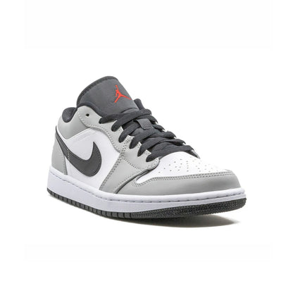 Air Jordan 1 low light smoke grey