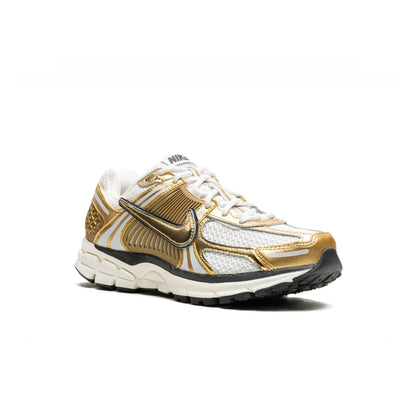Nike Zoom vomero 5 metallic gold
