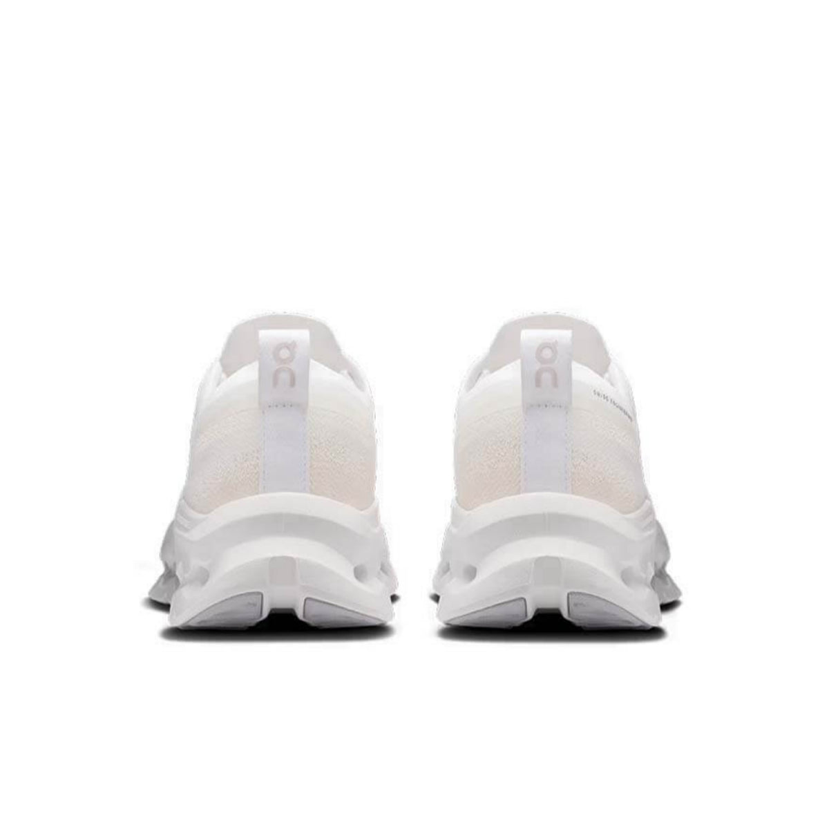 On cloud x Zendaya Cloudtilt Moon White running shoes