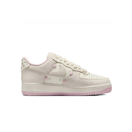 Nike air force 1 low 07 valantains day