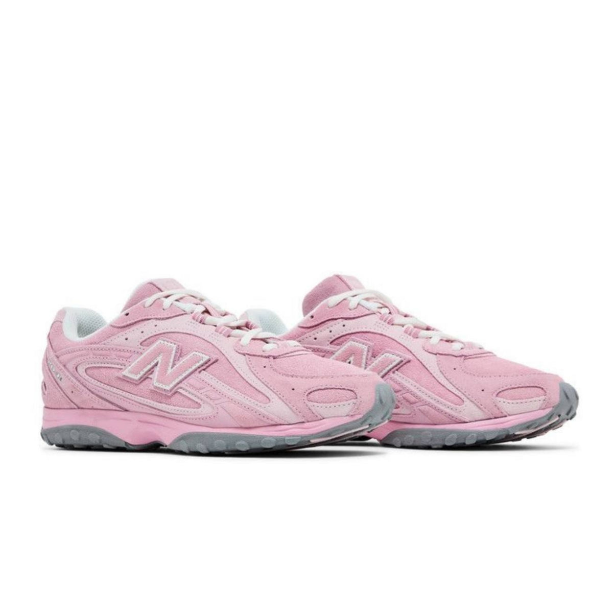 New Balance 204L
Pastel Pink sneakers