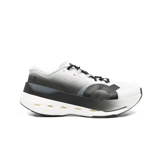 On Running Cloudboom Max White Black