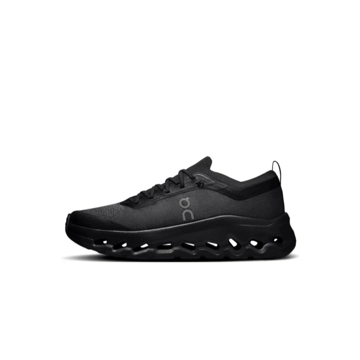 On cloud x Zendaya Cloudtilt Moon Black running shoes