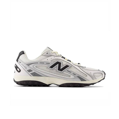 New Balance 204L
Silver Metallic Black sneakers