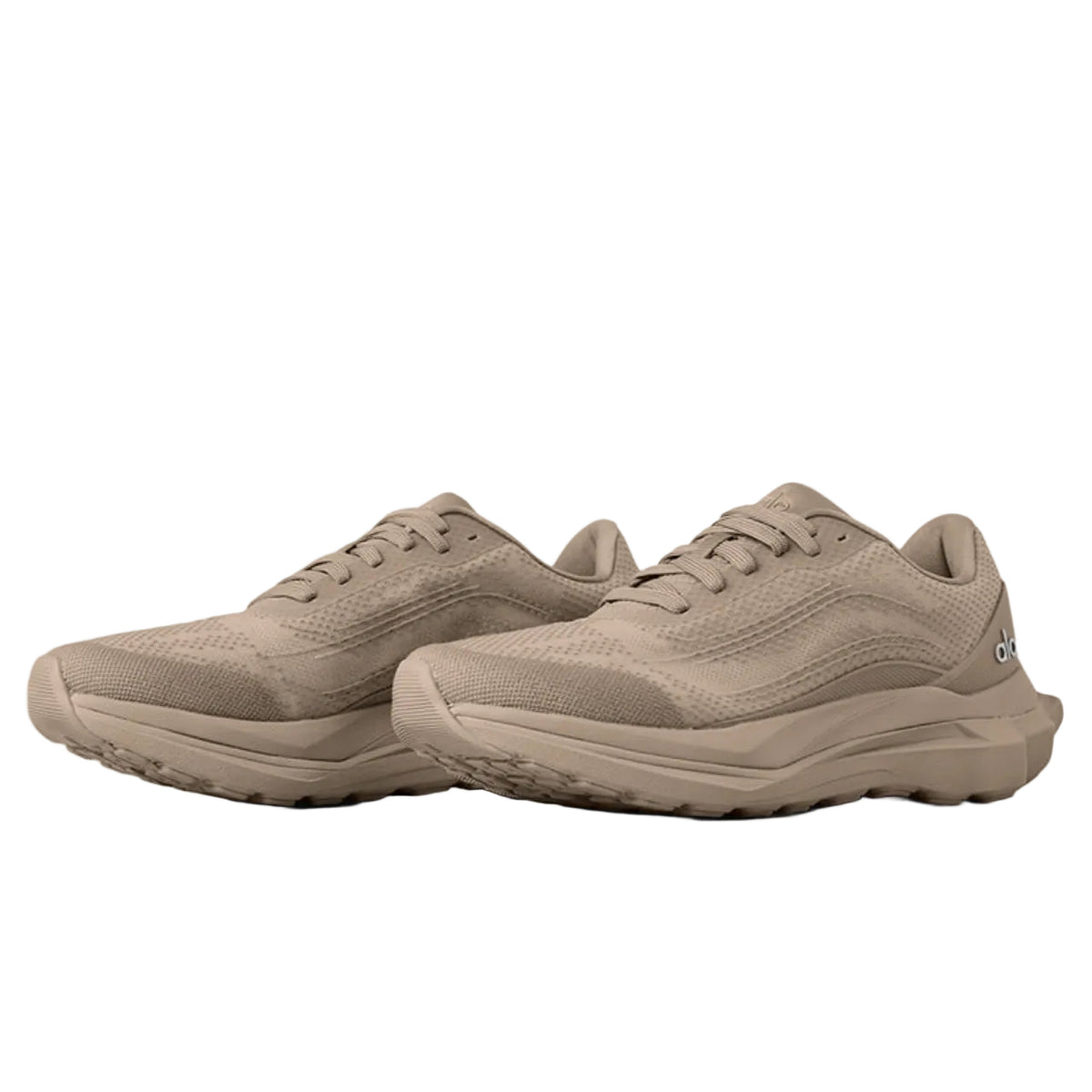 alo yoga  runner gravel