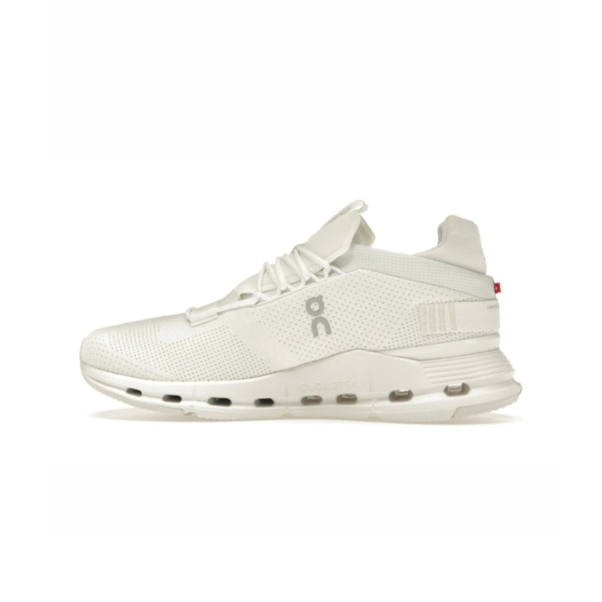 on running cloudnova all white
