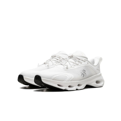 On cloud running Solo X loewe  shoes in white