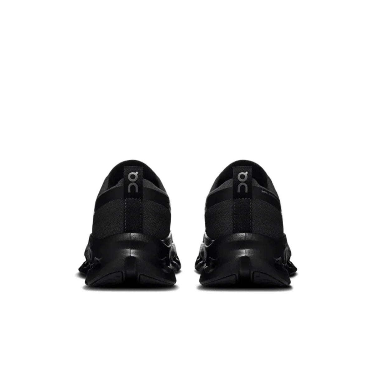 On cloud x Zendaya Cloudtilt Moon Black running shoes